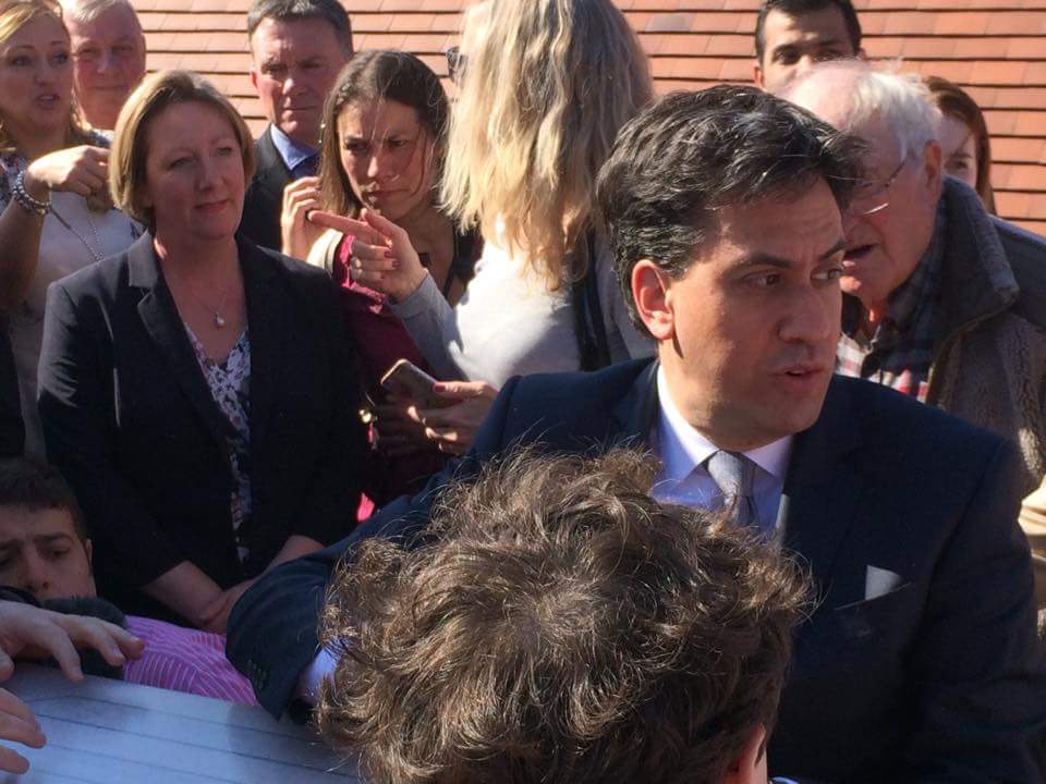 12391871_371019839734914_6264923444149542180_n