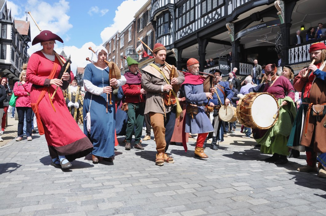 Minstrels dance on Bridge Street